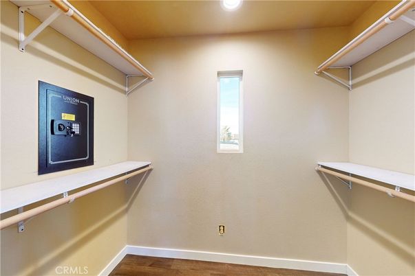 Interior, Recessed Lighting, Walk-in Closets, Wood Texture Flooring
