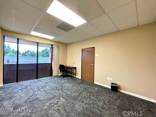Empty room, Interior, Recessed Lighting, Water