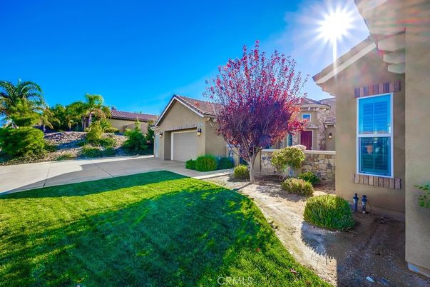 Backyard, Detached Garage, Exterior