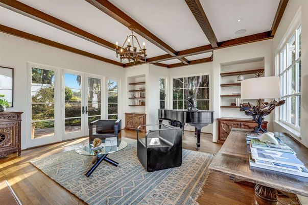 Chandelier, Interior, Living room, Piano, Recessed Lighting, Wooden Beams, Wood Texture Flooring
