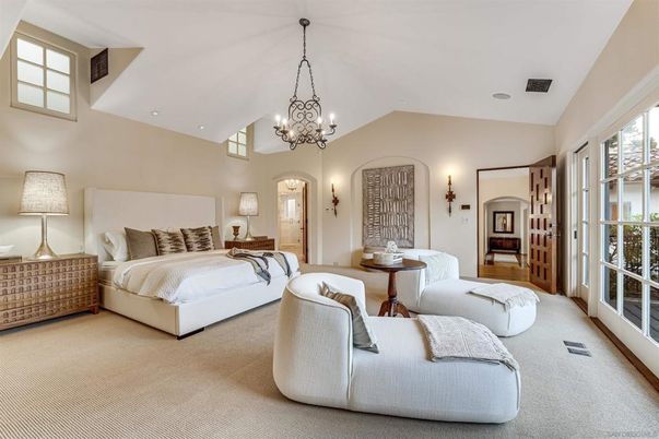 Bedroom, Chandelier, Interior, Recessed Lighting
