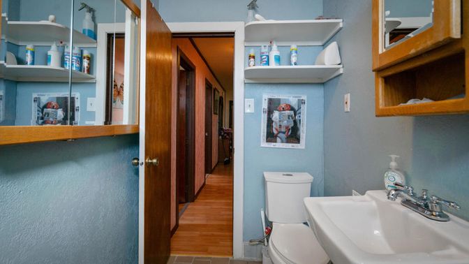 Bathroom, Interior
