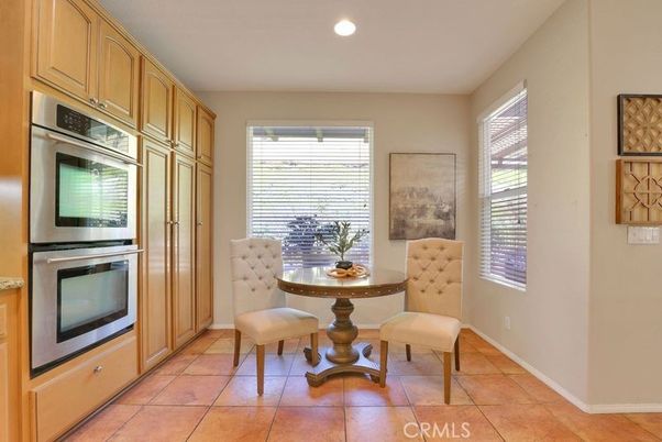 Dining room, Interior, Kitchen, Recessed Lighting, Stainless Steel Appliances
