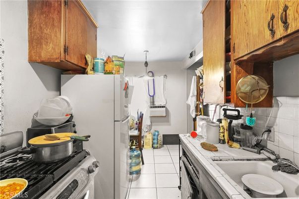 Interior, Kitchen, Tile Countertops