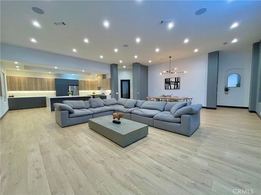 Interior, Kitchen, Living room, Pendant Lights, Recessed Lighting, Wood Texture Flooring