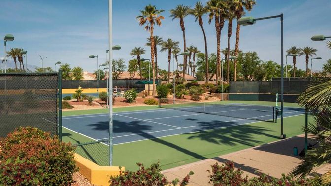 Exterior, Tennis Courts