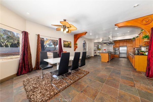 Dining room, Interior, Kitchen, Recessed Lighting, Stainless Steel Appliances