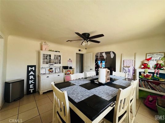 Dining room, Interior