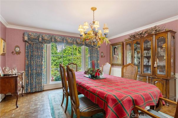 Chandelier, Dining room, Interior, Wood Texture Flooring