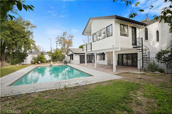 Backyard, Exterior, Pool