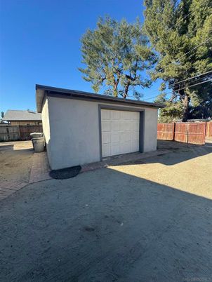 Backyard, Detached Garage, Exterior
