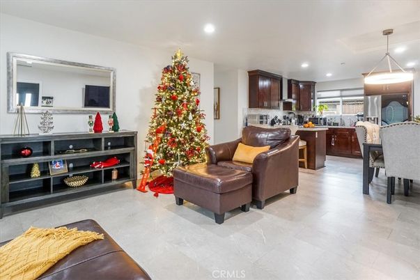 Dining room, Interior, Kitchen, Living room, Pendant Lights, Recessed Lighting