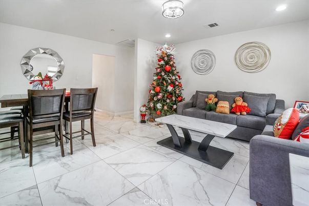 Dining room, Interior, Living room, Marble, Recessed Lighting