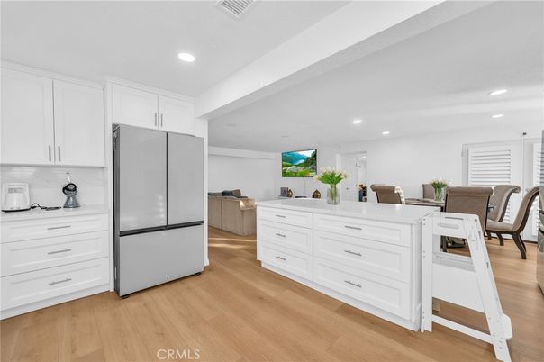 Dining room, Interior, Kitchen, Recessed Lighting, Wood Texture Flooring