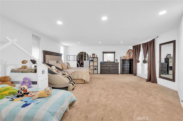Bedroom, Interior, Recessed Lighting