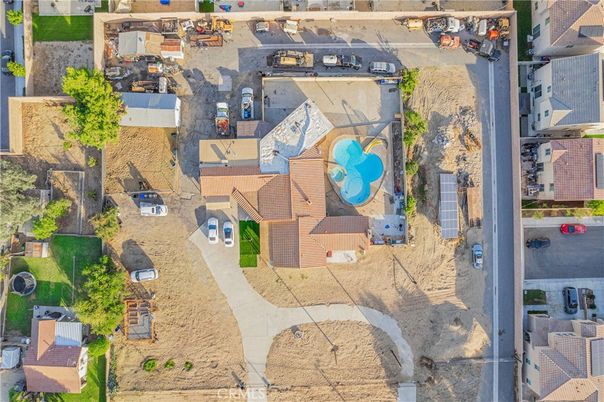 Exterior, Drone