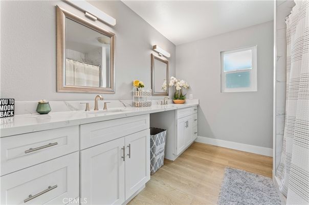 Bathroom, Dual Sink Vanities, Interior, Wood Texture Flooring