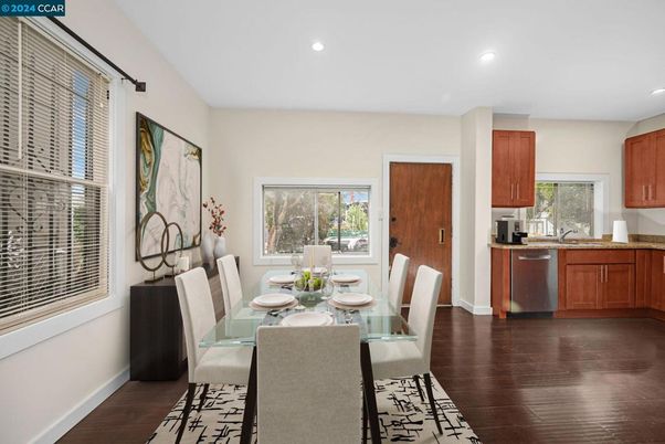 Dining room, Interior, Kitchen, Recessed Lighting, Wood Texture Flooring
