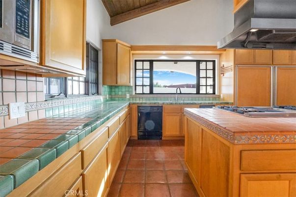 Interior, Kitchen, Tile Countertops