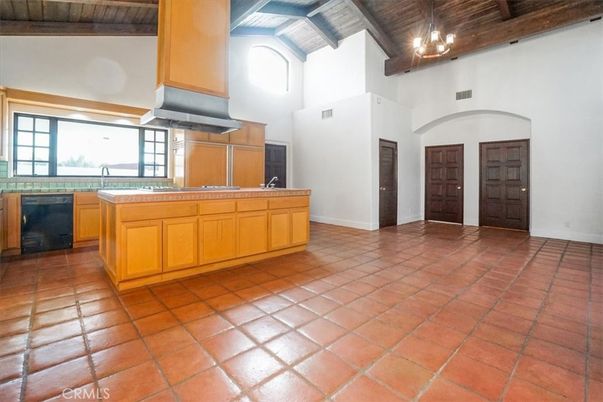 Interior, Kitchen, Pendant Lights, Wooden Beams, Wooden Ceilings