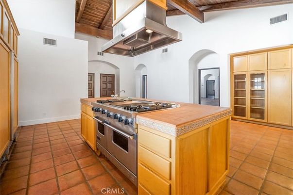 Interior, Kitchen, Stainless Steel Appliances, Tile Countertops, Wooden Beams, Wooden Ceilings