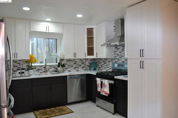Interior, Kitchen, Marble, Recessed Lighting, Stainless Steel Appliances