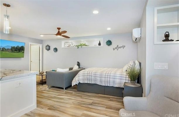 Bedroom, Interior, Pendant Lights, Recessed Lighting, Wood Texture Flooring