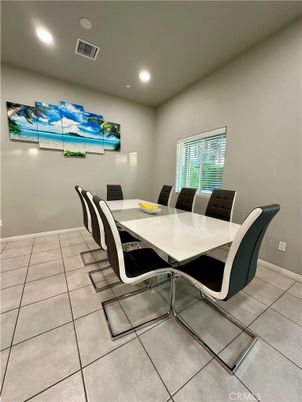 Dining room, Interior, Recessed Lighting