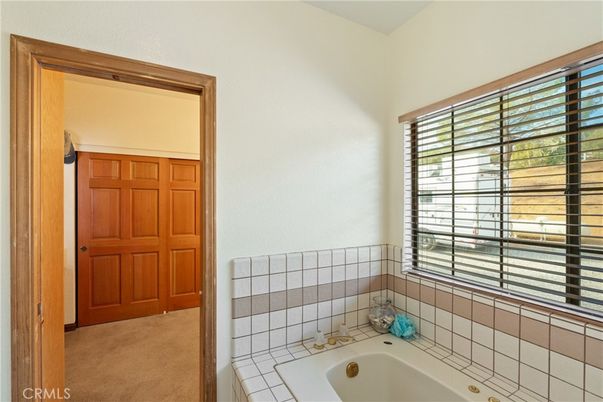 Bathroom, Interior, Tile Countertops