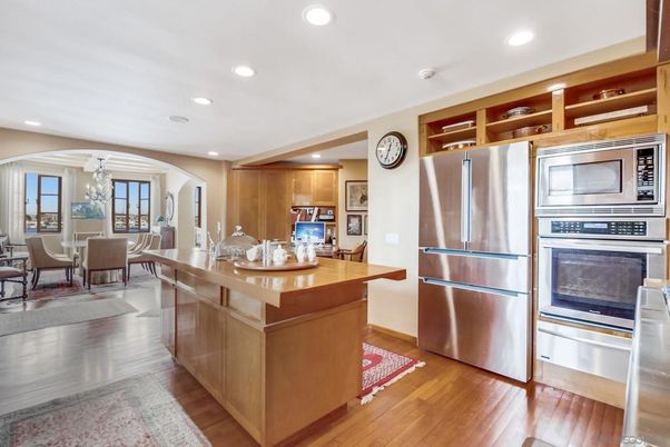Chandelier, Dining room, Interior, Kitchen, Recessed Lighting, Stainless Steel Appliances, Wood Texture Flooring