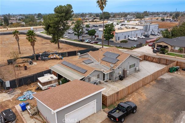 Exterior, Drone