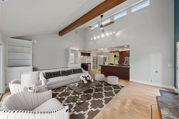 Interior, Kitchen, Living room, Pendant Lights, Recessed Lighting, Wooden Beams, Wood Texture Flooring