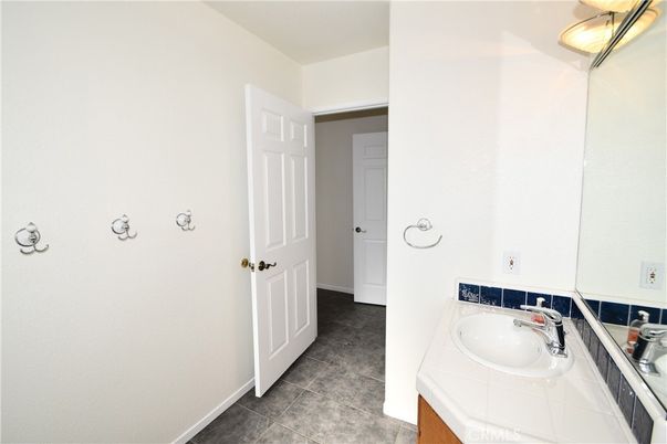 Bathroom, Interior, Tile Countertops