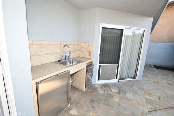Interior, Stainless Steel Appliances