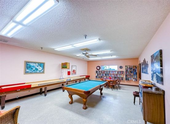 Billiard Table, Game Room, Interior
