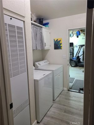 Interior, Utility Closets, Washer, Wood Texture Flooring