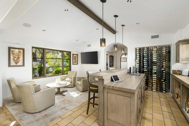 Interior, Living room, Pendant Lights, Recessed Lighting, Wine Storage, Wooden Beams