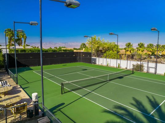 Exterior, Tennis Courts