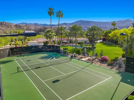 Exterior, Tennis Courts
