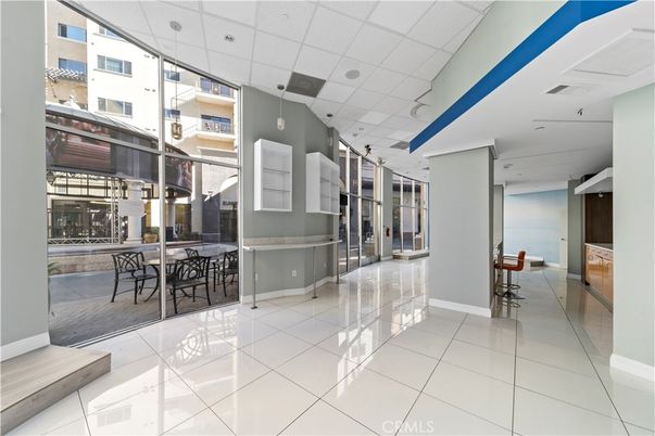 Dining room, Interior, Pendant Lights, Recessed Lighting