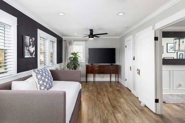 Interior, Living room, Recessed Lighting, Wood Texture Flooring