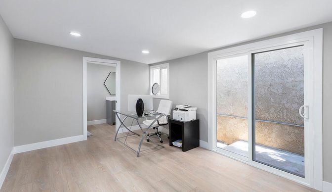 Home Office, Interior, Recessed Lighting, Wood Texture Flooring