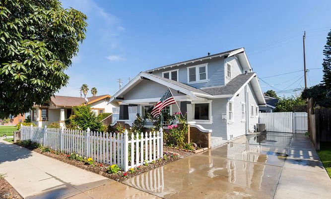 Exterior, Facade, American Craftsman