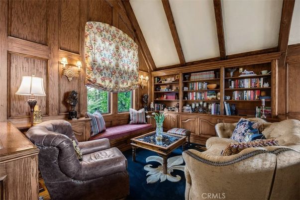 Interior, Living room, Wooden Beams, Wooden Walls