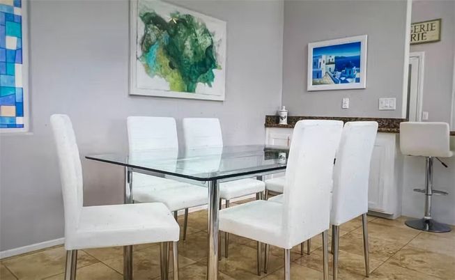Dining room, Interior