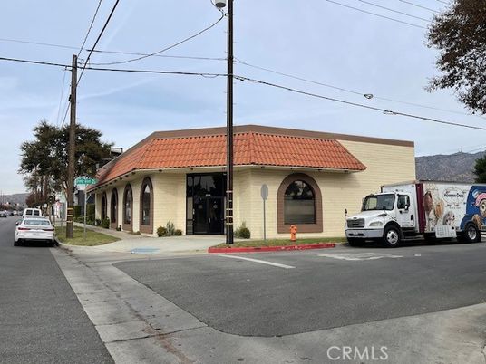Exterior, Facade, None