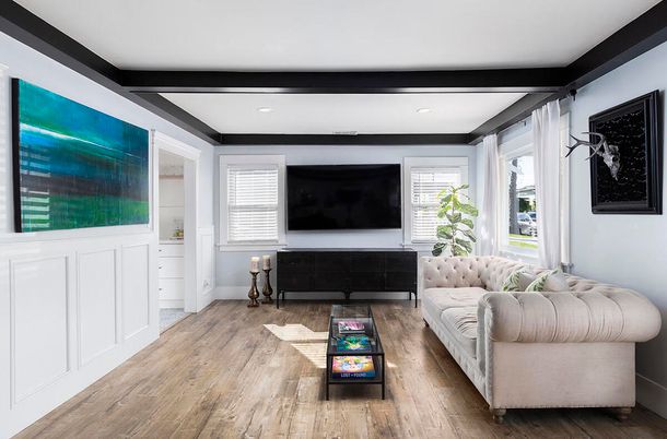 Interior, Living room, Recessed Lighting, Wood Texture Flooring