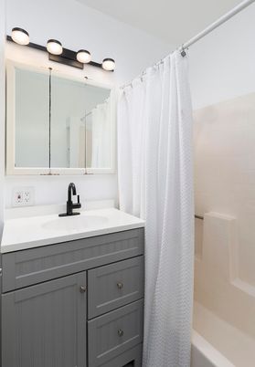 Bathroom, Dual Sink Vanities, Interior