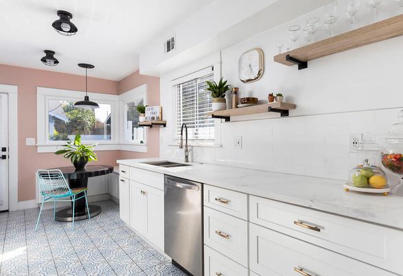 Interior, Kitchen, Pendant Lights, Stainless Steel Appliances