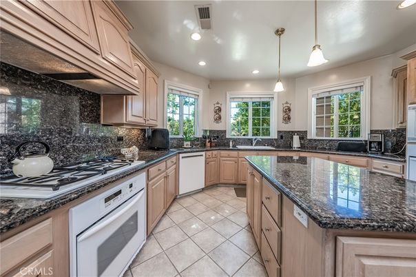Interior, Kitchen, Pendant Lights, Recessed Lighting